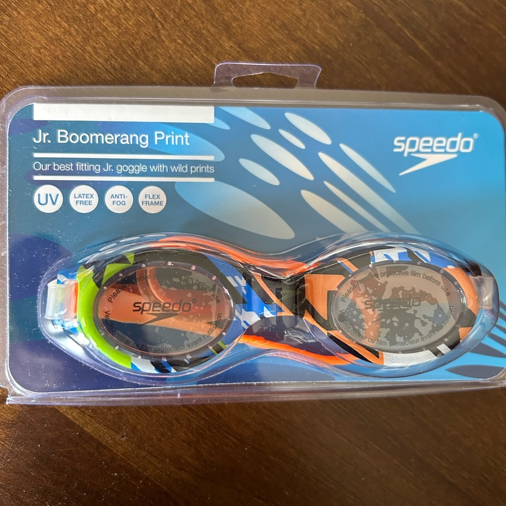Speedo Jr. boomerang goggles NEW!